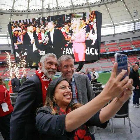 国足与澳大,利亚首发身,价较量,万博manbetx体育平台,万博体育官网,万博体育app下载,ManBetX,SPORTS