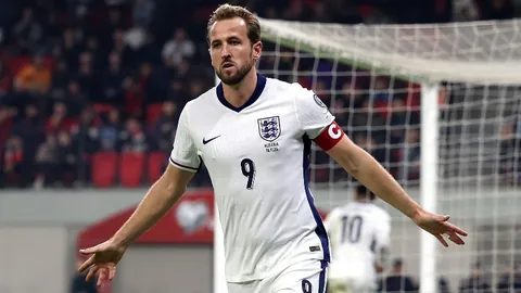 库里16分难阻勇士连胜终结，奎克利爆发40分10助攻，巴恩斯亦献26分11助助猛龙逆袭！